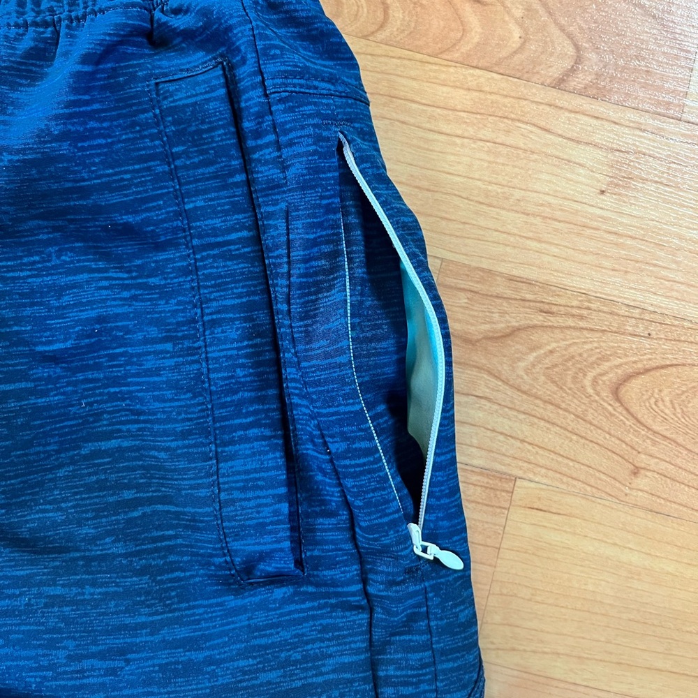 Men's Large Birddogs Athletic Shorts with built in liner - Picture 3 of 5